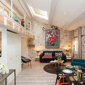 Apartment Superbe Loft Vieil, Antibes