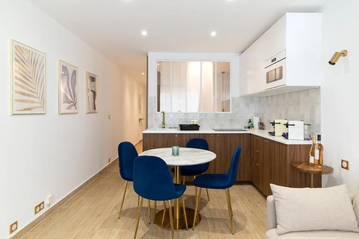 Apartment Appartement De Charme A 5 Minutes De La Mer Antibes France
